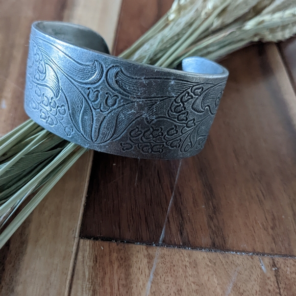 Bracelet Salisbury Pewter May Bracelet. valentine, holiday, mother's day, gift - Picture 2 of 4